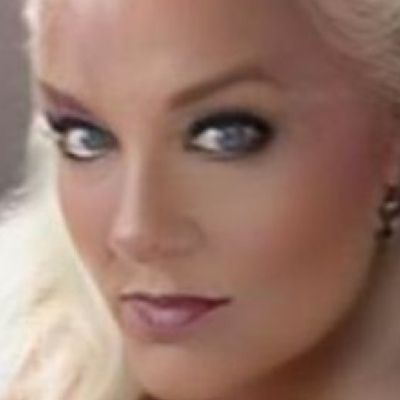 Other - Meet your posher. Debbie